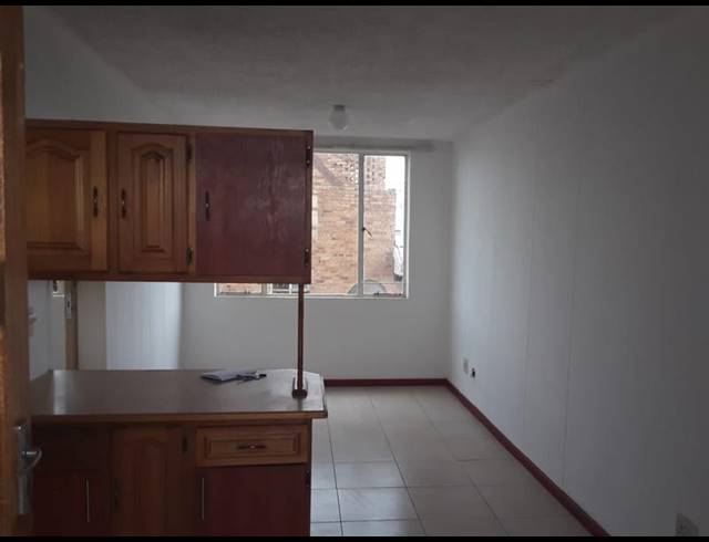 1 BEDROOM PROPERTY TO RENT IN PRETORIA WEST
